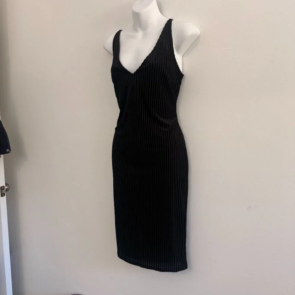 Forever 21 Black Ribbed Velvet Deep V Midi Dress | L - Picture 5 of 12